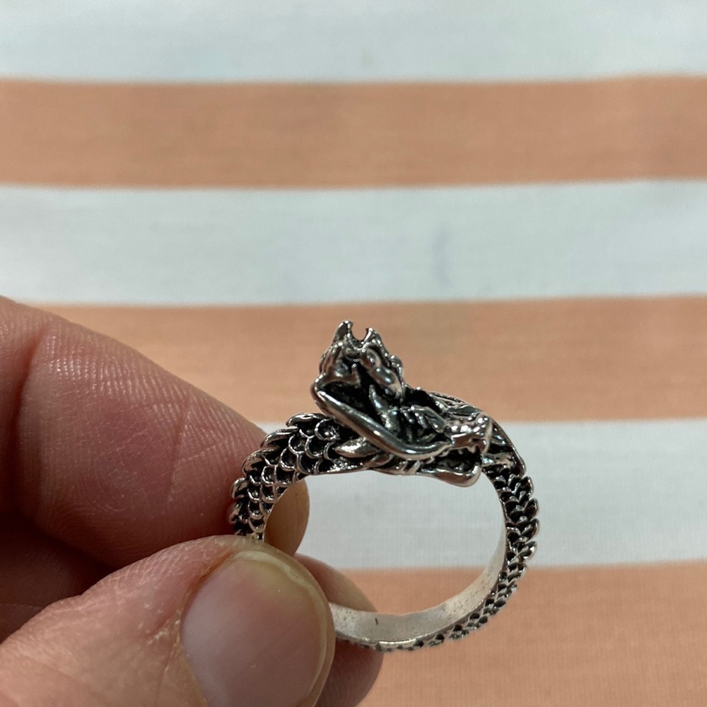 Adjustable Dragon Thumb Ring (CO)